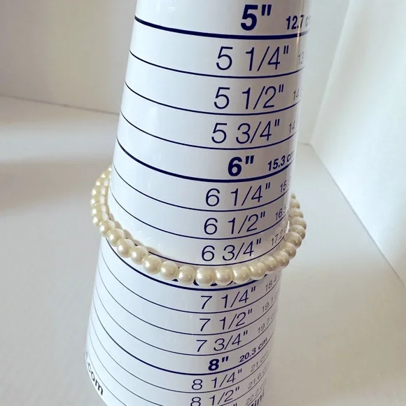 Faux pearl stretch bracelet set of 3 - Picture 7 of 8